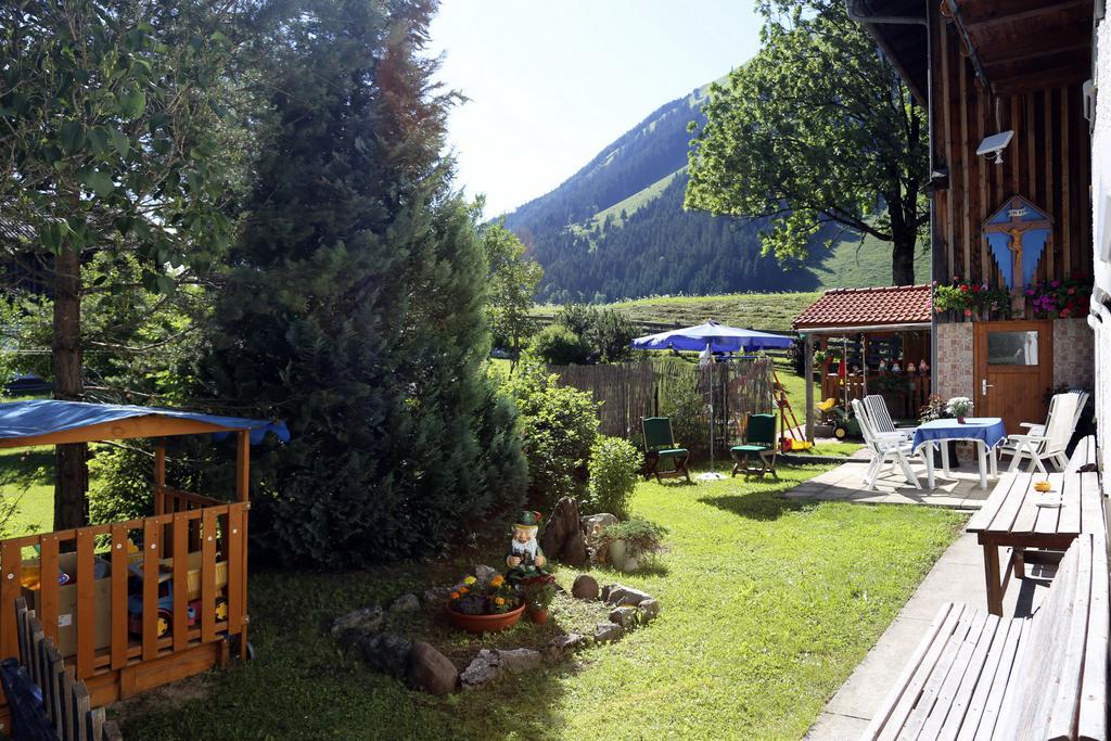 Ferienhaus Wechner Häselgehr エクステリア 写真